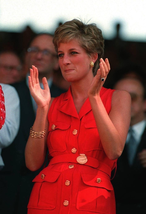 Aquamarine bracelet and ring | A Look Back at Princess Diana's Stunning  Jewels | POPSUGAR Fashion Middle East Photo 7